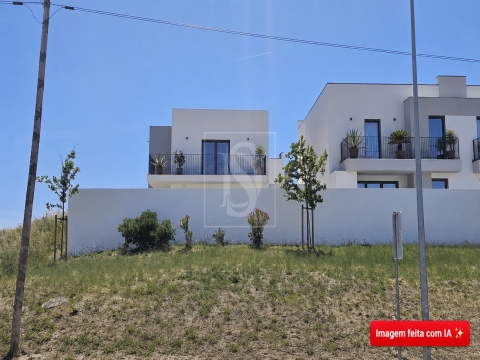 Comprar Moradia T3 Nova c/ Piscina em Arruda dos Vinhos