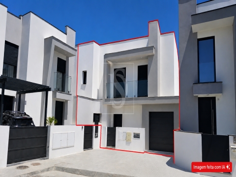 Comprar Moradia T3 Nova c/ Piscina em Arruda dos Vinhos