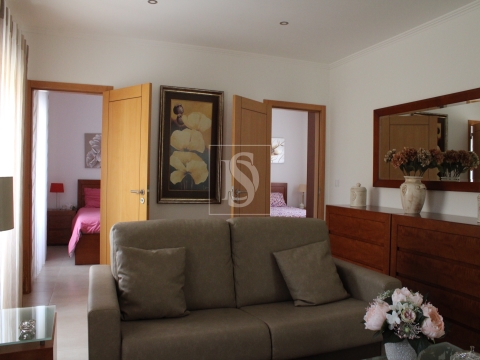 Moradia T2 Térrea com Jardim – Excelente Localização e Ótimos Acabamentos